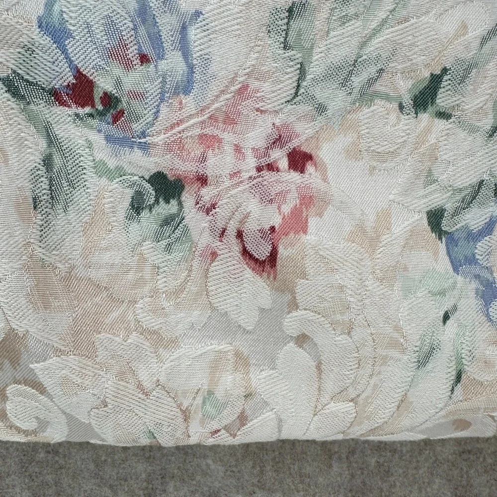 EUC Cloth Floral Oblong Tablecloth 100